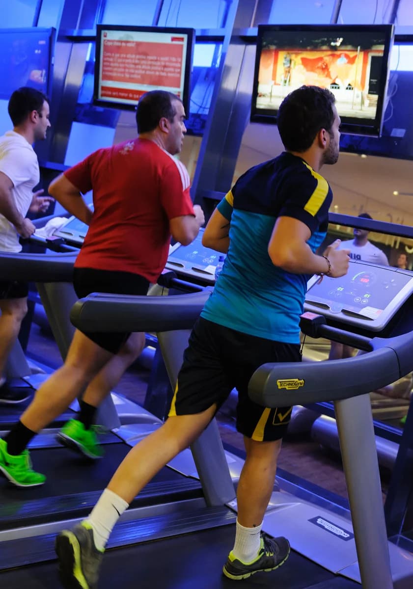 GLTV ads on screens inside a local gym
